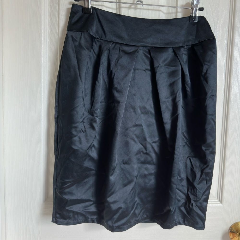 Mossimo Supply Company NWT Elegant Black Pleated Skirt with pockets Size‎ 2
